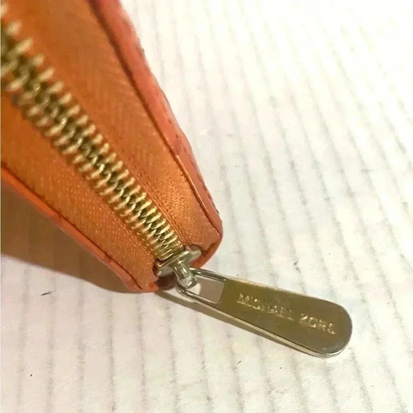 Michael Kors range ostrich print wallet - Picture 6 of 8